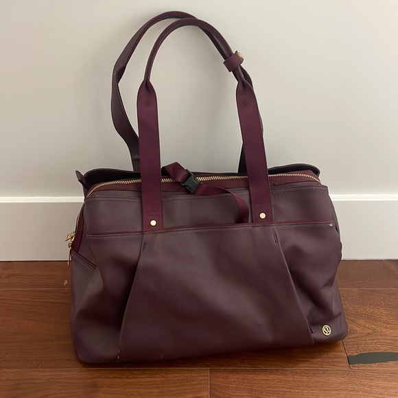 lululemon athletica Bags Guc Lululemon Duffle Bag Poshmark